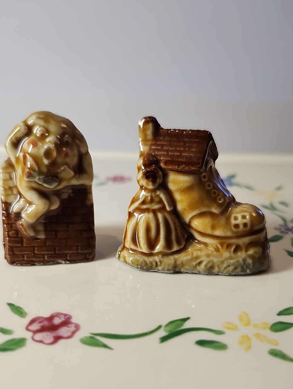 Wade England Figurine - Set Of 2